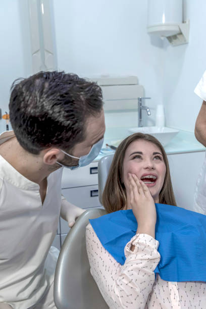 Best Emergency Dentist for Knocked-Out Tooth in Simsbury Center, CT