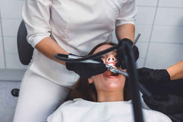 Best Emergency Cosmetic Dentistry in Simsbury Center, CT